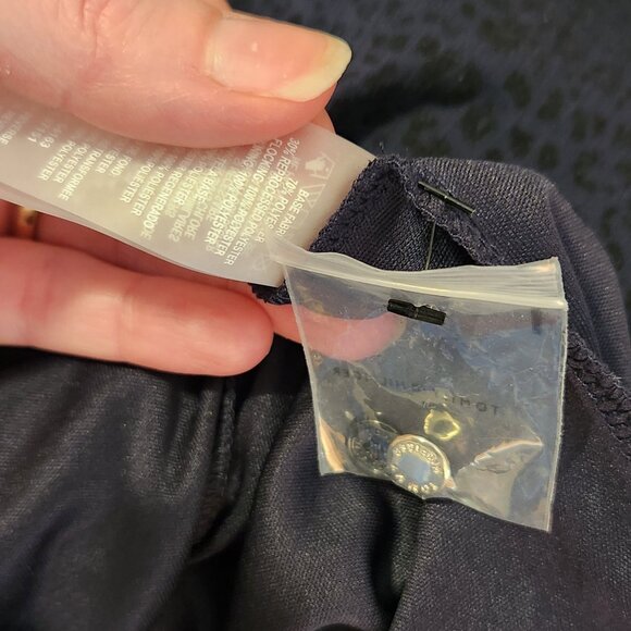 Tommy Hilfiger Women's Shift Chiffon Long Sleeve V-Neck Dress, Sky Captain/Black - Picture 5 of 5